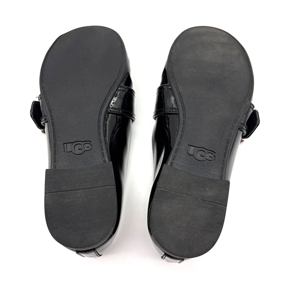 UGG Loafers Womens Patent Leather Size 6 M Black With Silver Tone Buckle